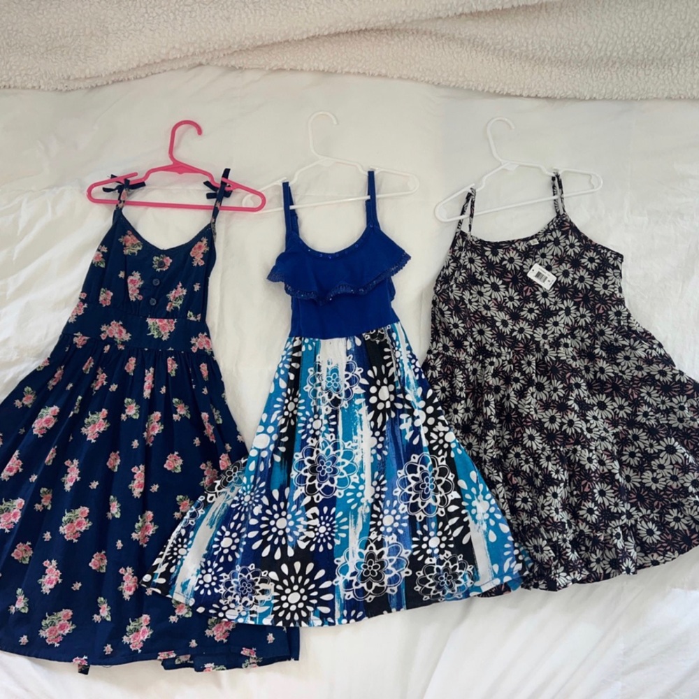 Bundle of 3 girls dress size 7/8